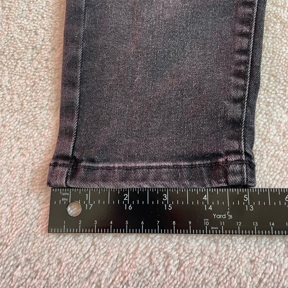 Universal Thread Black NWT Curvy Skinny Jeans 6 Short - Picture 4 of 8